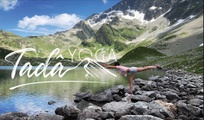 Tada Yoga  logo