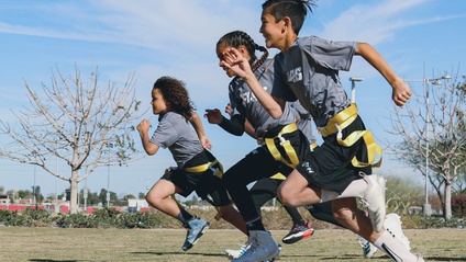 Product image for NFL FLAG in Schools: Lead a Neurodynamic Warm-Up