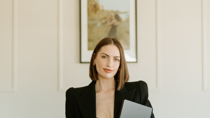Product image for INFLUENCER INCOME METHOD: How to earn money from social media (even with a small following).