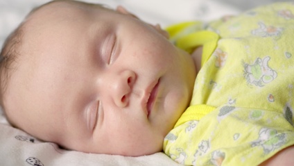 Product image for Cómo ayudar a tu bebé a dormir mejor