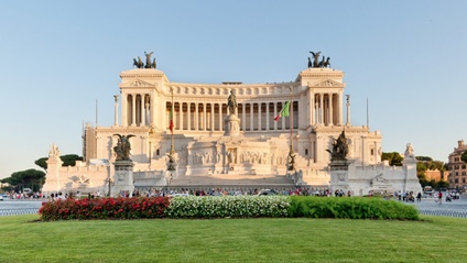 Product image for "Palazzo Venezia and the Vittoriano"