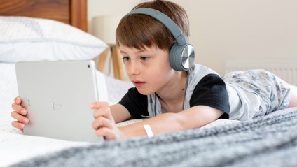 Product image for Navigating Screen Time & Social Media for Kids Digital boundaries, safe practices, and balancing tech use at home