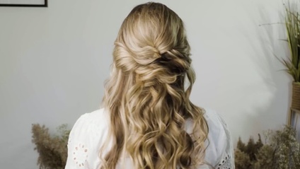 Product image for Beachy Half-Up