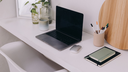 Product image for Social Media for Real Estate: 52 Week Content Guide