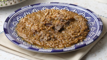 Product image for Moroccan Lentils with Preserved Meat (Khlii)