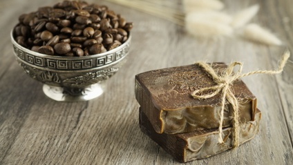 Product image for Izdelava naravnega trdega mila po hladnem postopku 