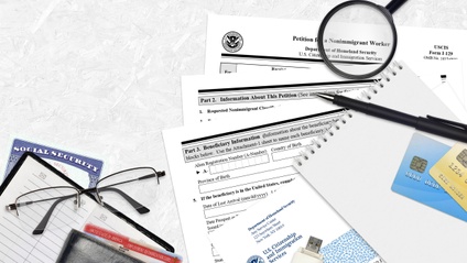 Product image for CURSO VIRTUAL DE PREPARACIÓN DE FORMULARIOS DE INMIGRACION - ONLINE DESDE DONDE QUIERAS, FINANCIAMIENTO A CORTO Y LARGO PLAZO - Fijado para iniciar el día 01 de Julio 2025 - Duración: 5 semanas