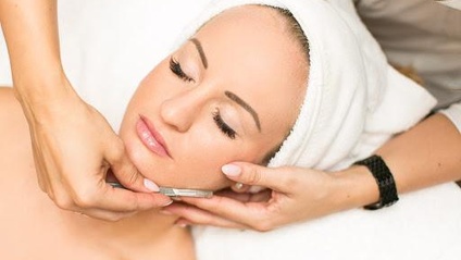 Product image for Dermaplaning course