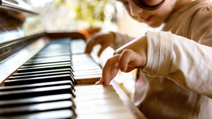 Product image for SING AND PLAY - piano