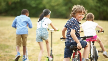 Product image for Social Navigation Needs and Play Therapy: An Affirming, Strengths Based Approach to Helping Neurotypical and Neurodivergent Children
