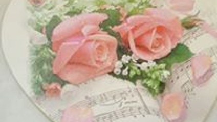 Product image for FREE COURSE IN THE ART OF DECOUPAGE