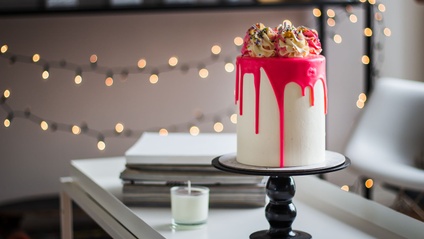 Product image for Drip Cake by Cup&Cakes Pasteleria