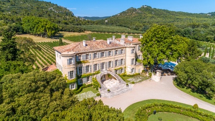 Product image for Webinar: Secluded Villas & Hotels in Provence