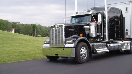 Product image for English Trucking School - 2025