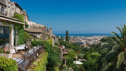 Product image for Chateau Le Cagnard ****, Haut-de-Cagnes (Riviera)