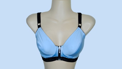 Product image for Course 6: Sports Bra Front fastening with zip and razer back.