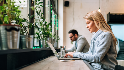 Product image for 7 Headline Generation Strategies For Maximum Engagement