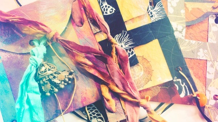 Product image for Pretty Paper Pendant Pockets