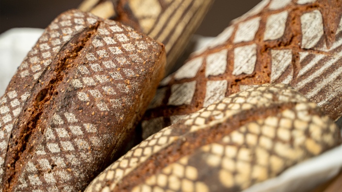 Artisan Bread Stenciling with Pablo Puluke Giet @ Artisan Baking Center