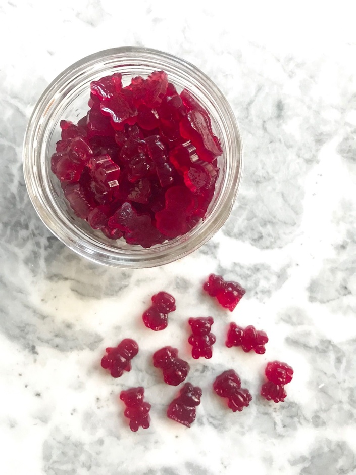 Healthy, Homemade Gummies | The Domestic Wildflower