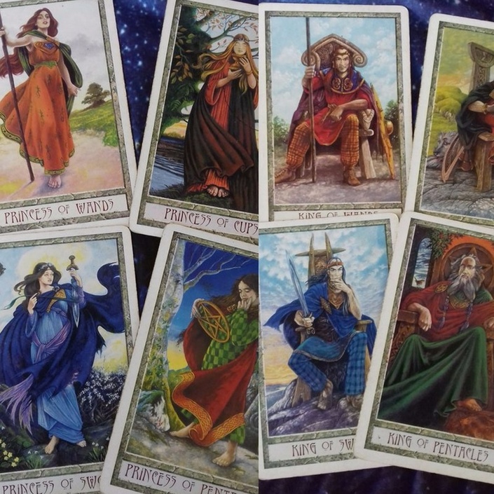 Tarot Confidence- The Court Cards | Tarot Confidence with Maddy Elruna