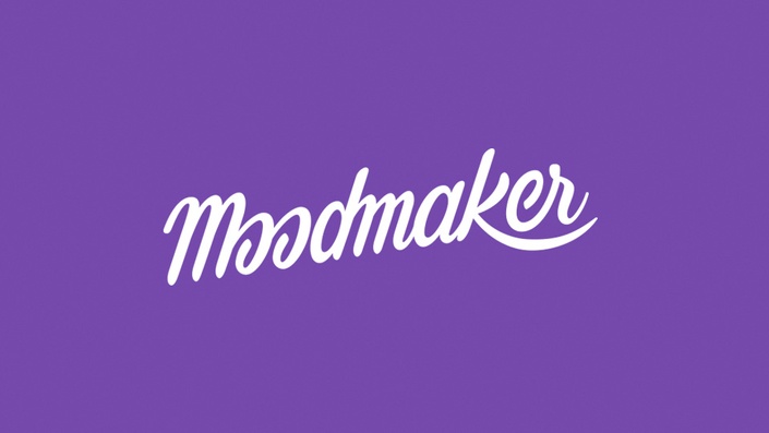Stream Smile It Looks Good On You! by Dj Moodmaker