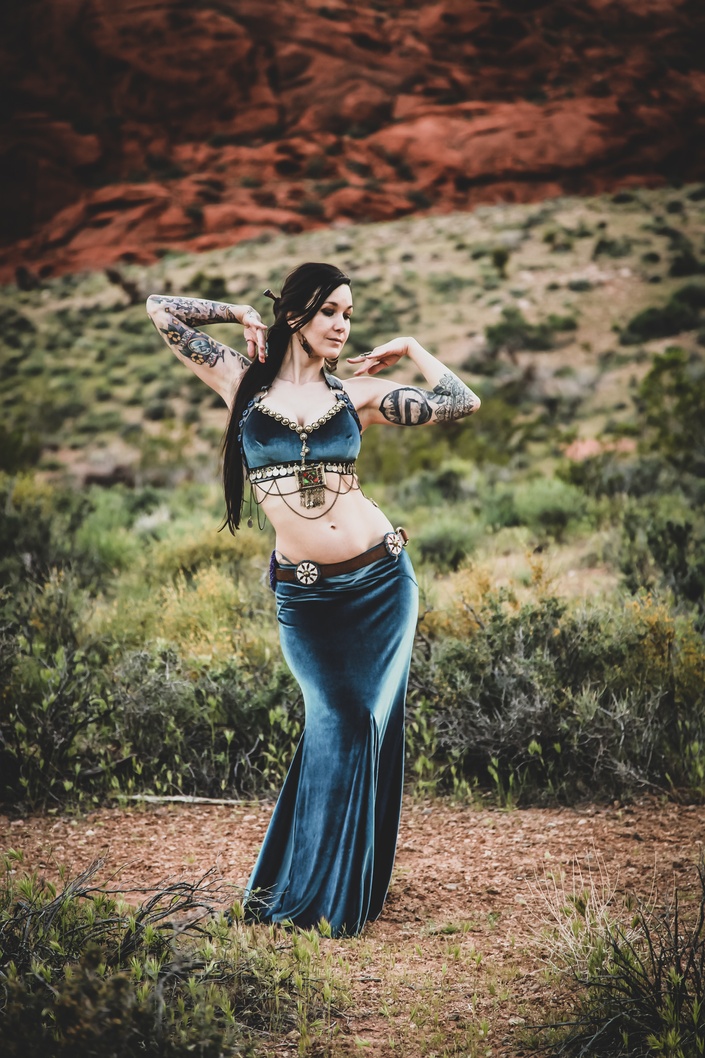 Sara Lyn performs Tribal Fusion Belly Dance in FISSION 