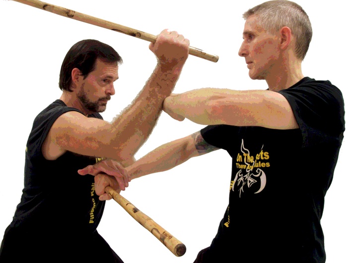 Filipino Stick Fighting Techniques : The Essential Techniques of Cabales  Serr